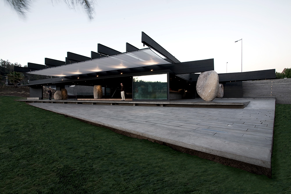 Restaurant Mestizo by Smiljan Radić Clarke