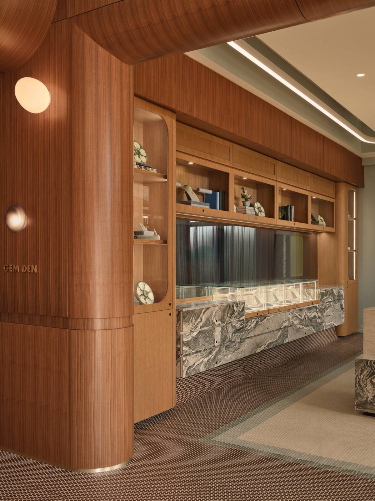 Henri Noël jewellery store by DS Studio