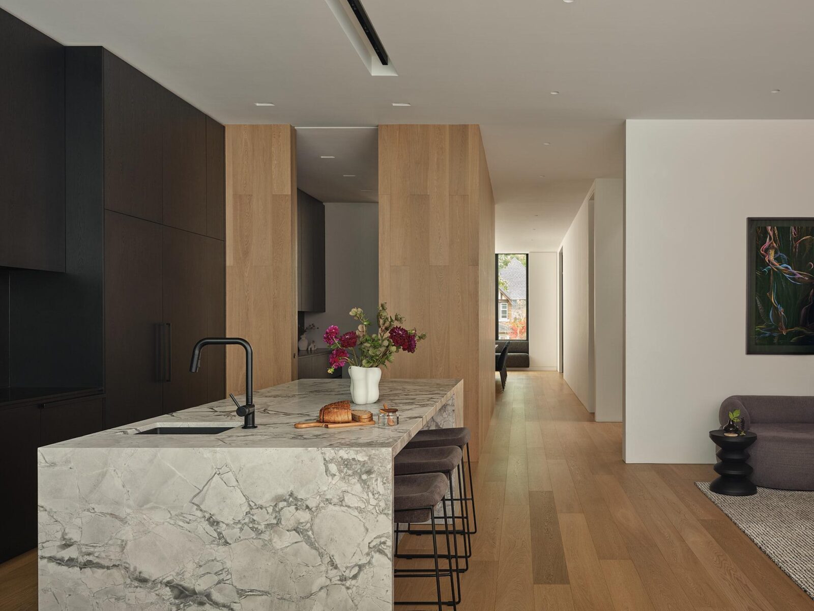 House 117 in Toronto by Izen Architecture Inc. and DS Interiors Inc.