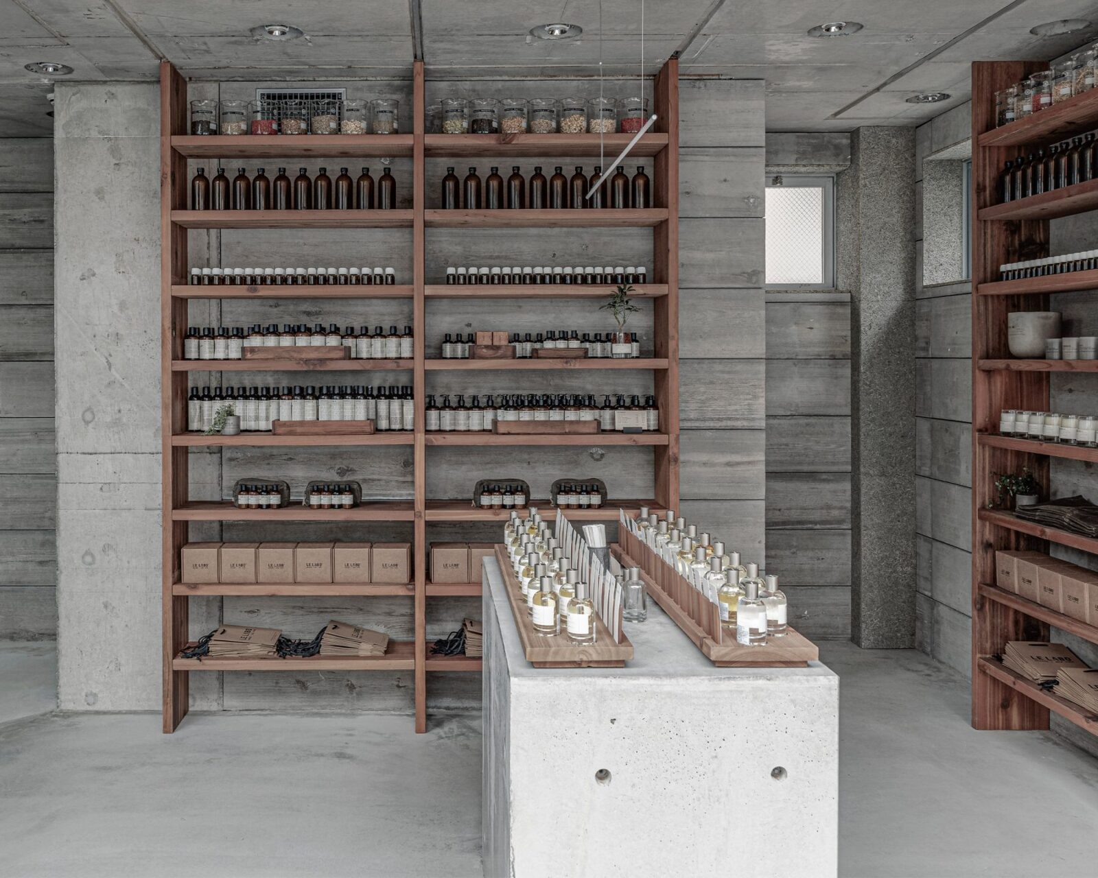 LE LABO Daikanyama by Schemata Architects