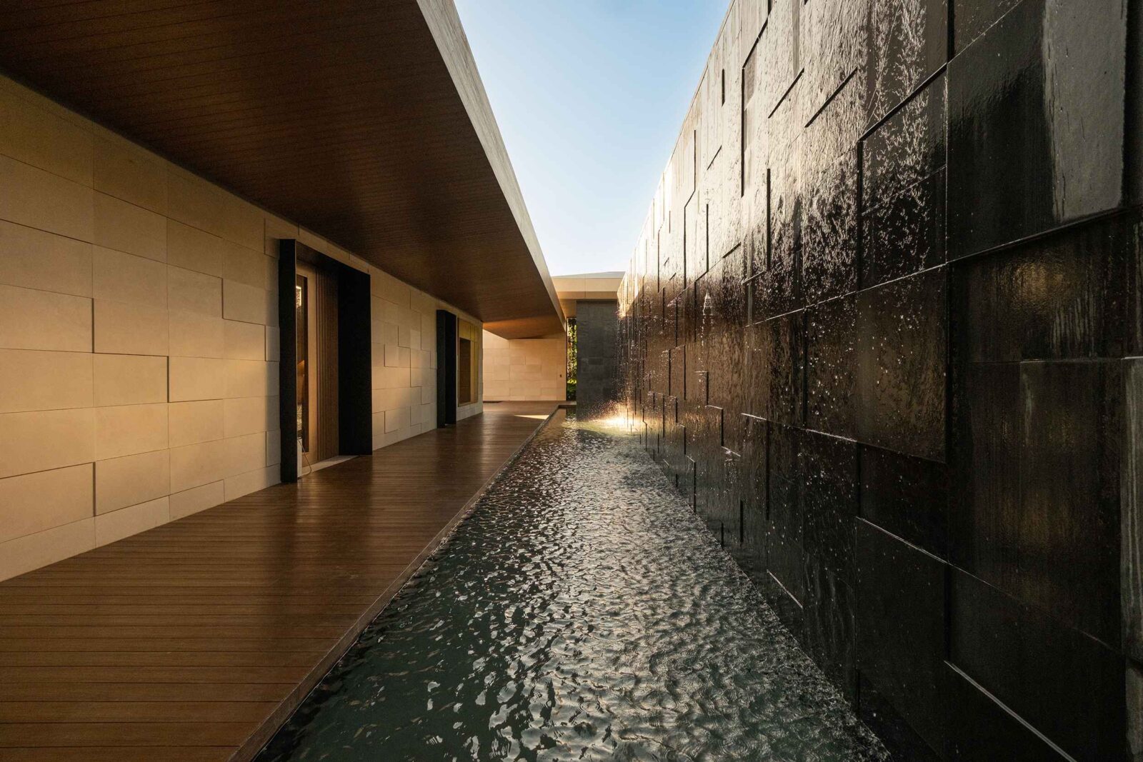 Casa del Mar by Alejandro Acebal