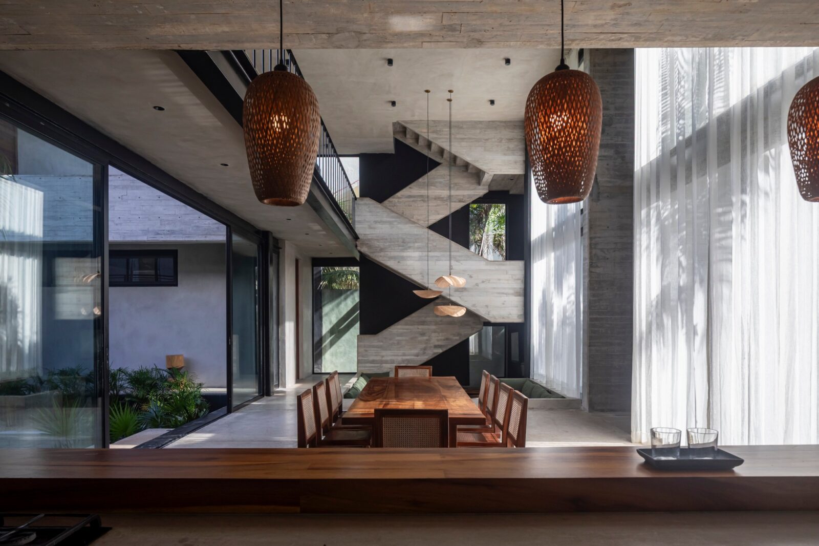 Casa Vihara by Di Frenna Arquitectos
