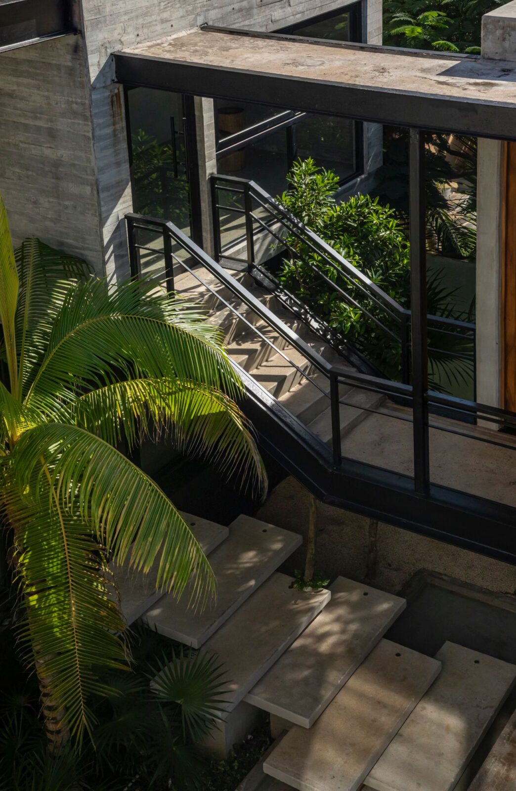 Casa Vihara by Di Frenna Arquitectos