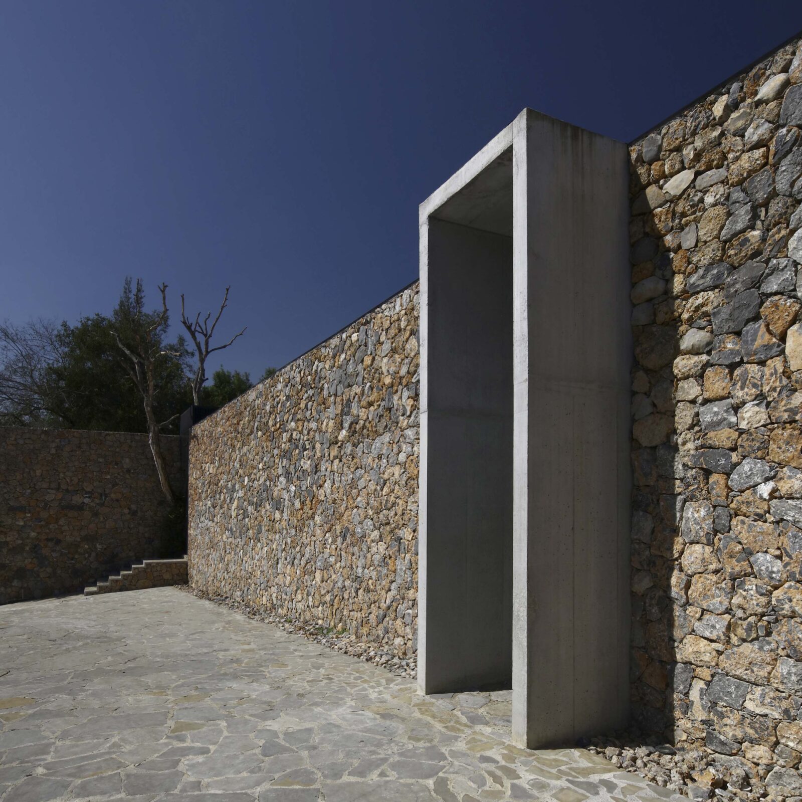 House in Santiago by S-AR