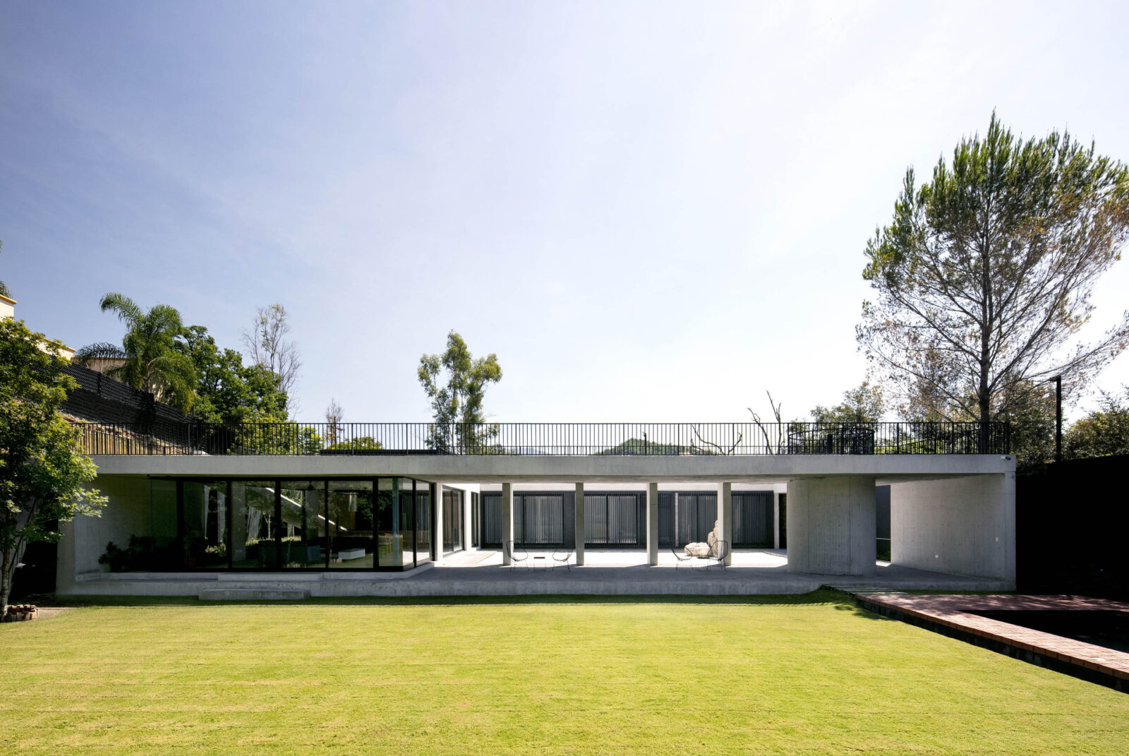 House in Santiago by S-AR