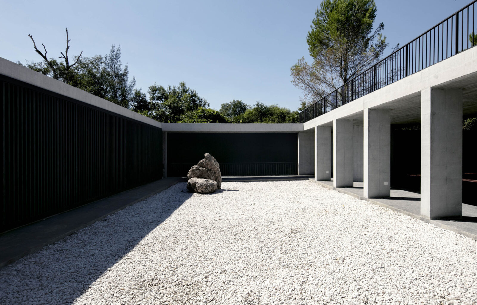 House in Santiago by S-AR