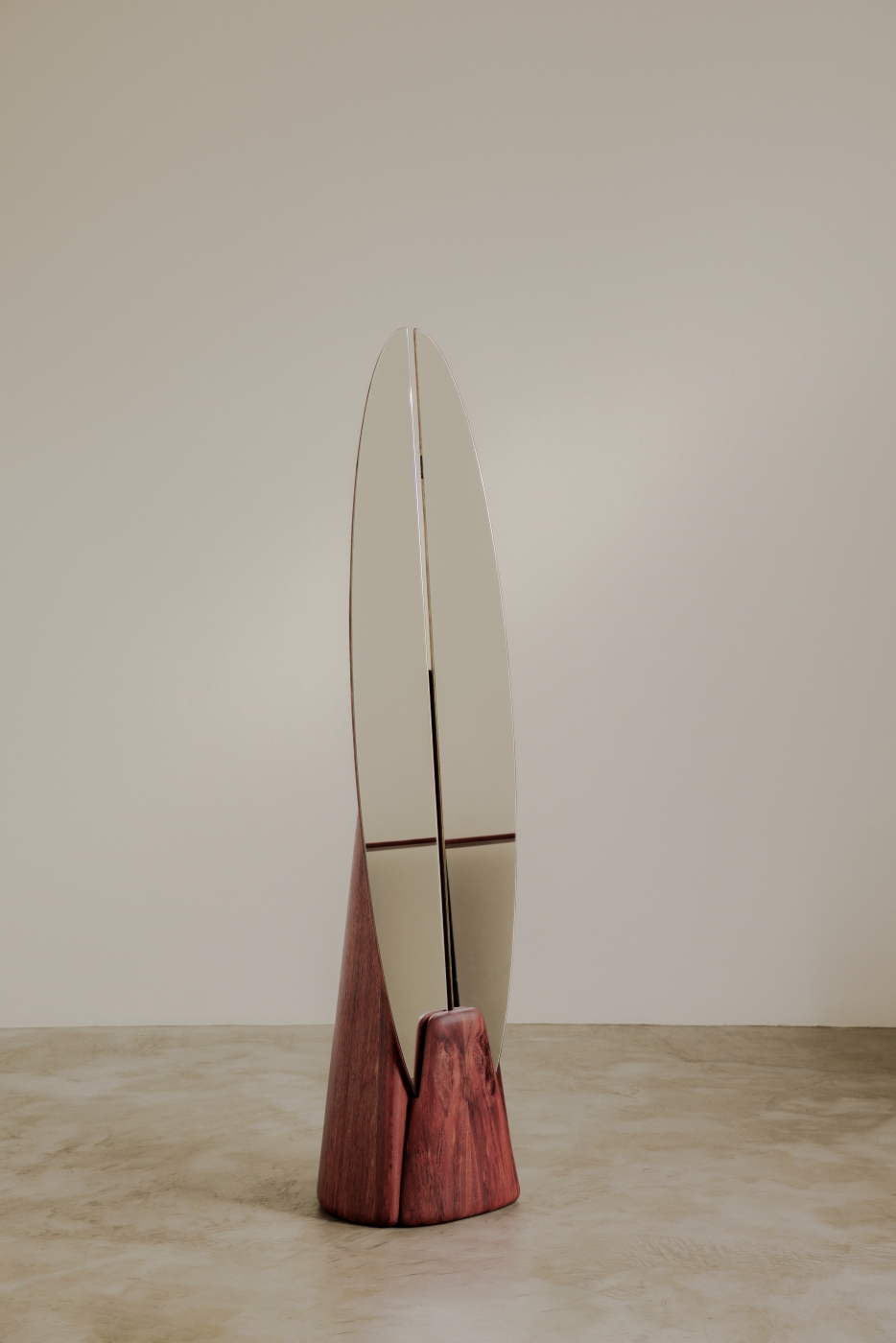 AURA Mirror front