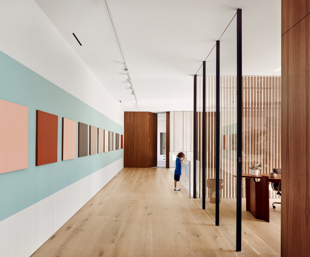 HIGHLAND PARK hallway