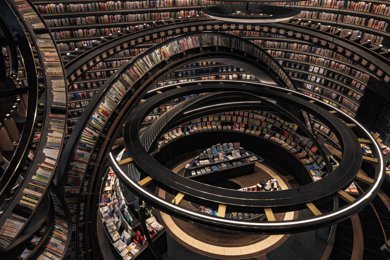 The Huai’an Zhongshuge bookstore by X+Living