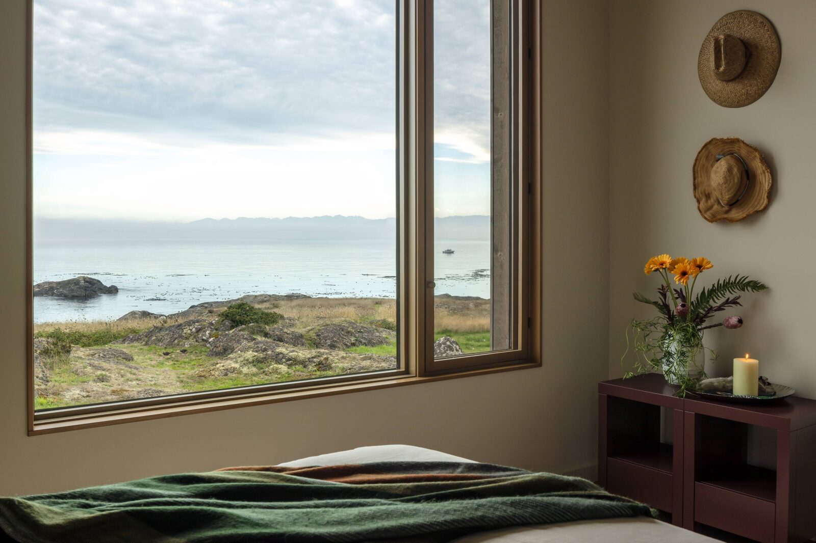 House in San Juan Island by Heliotrope