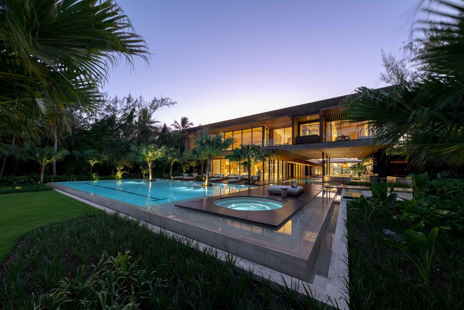 Casa del Mar by Alejandro Acebal