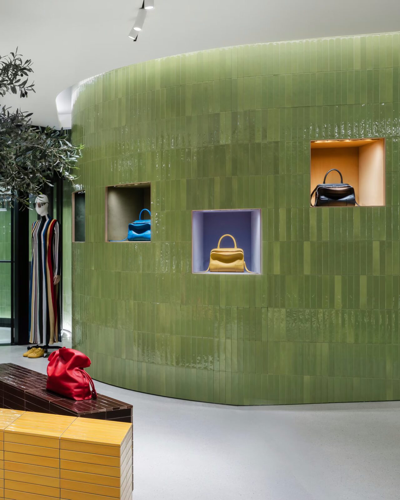 CASA LOEWE in Rue St. Honoré, Paris