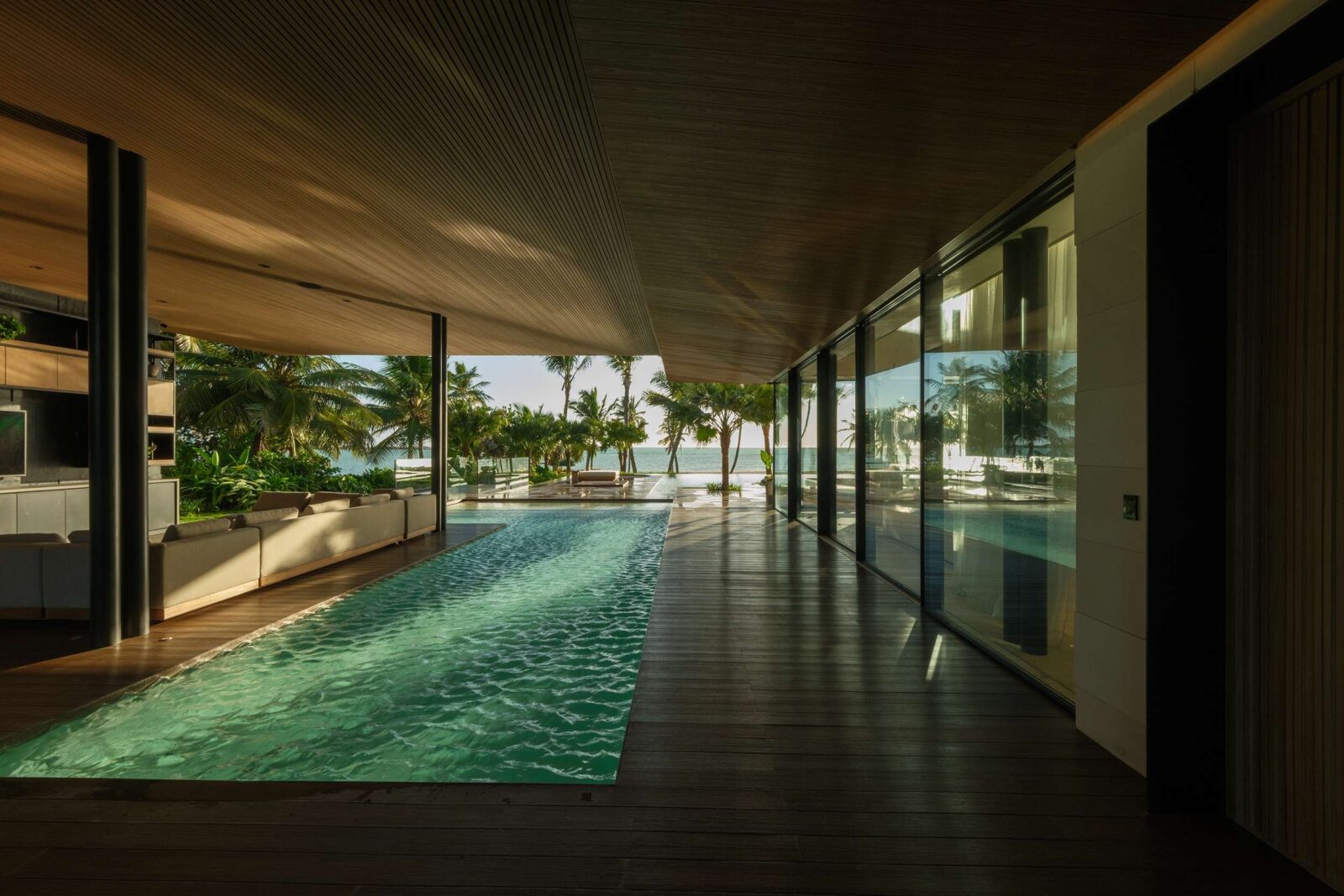 Casa del Mar by Alejandro Acebal