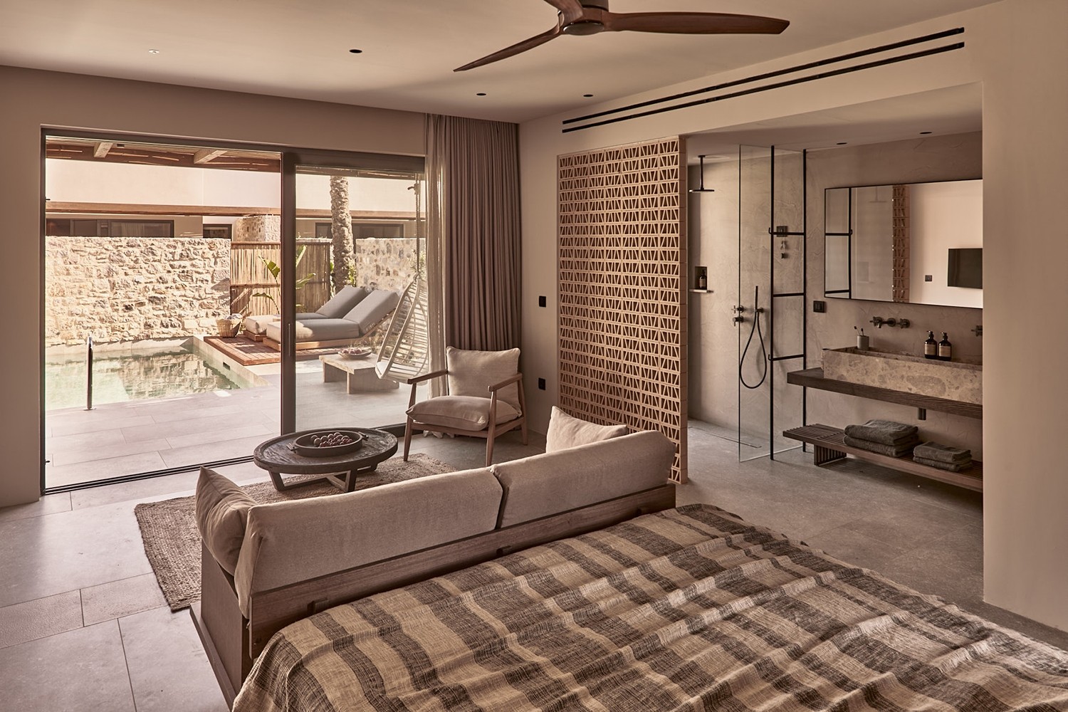 THEROS ALL SUITE HOTEL by Mastrominas Architecture