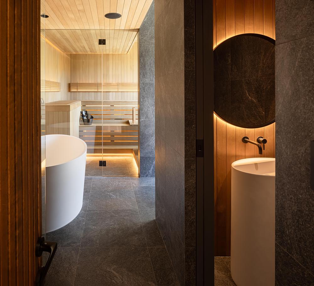 The Albatross - A Modern Family Retreat in Quebec by MU Architecture
