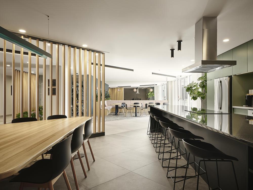 Cloria Beloeil retirement home kitchen