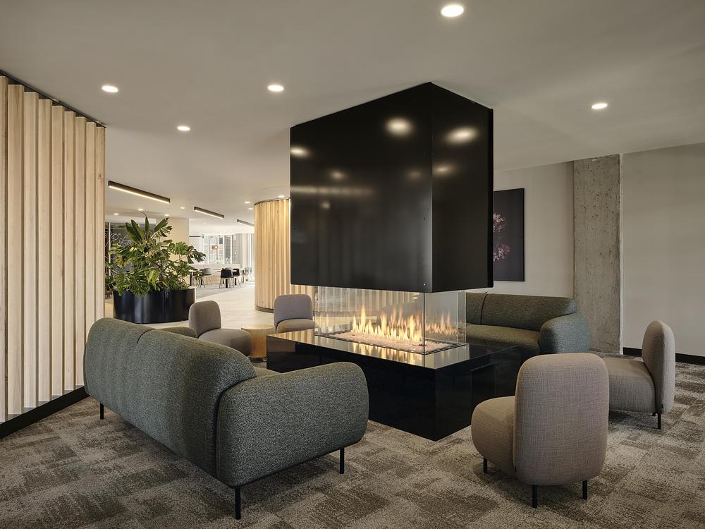 Cloria Beloeil retirement home lounge