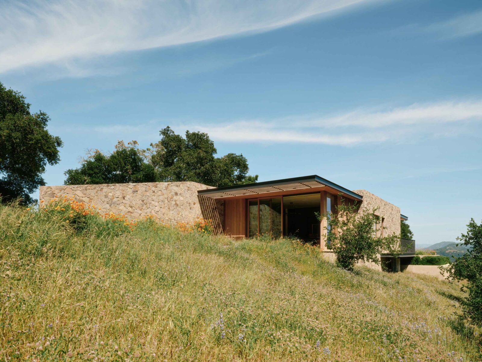 Stone Villa by Feldman Architecture