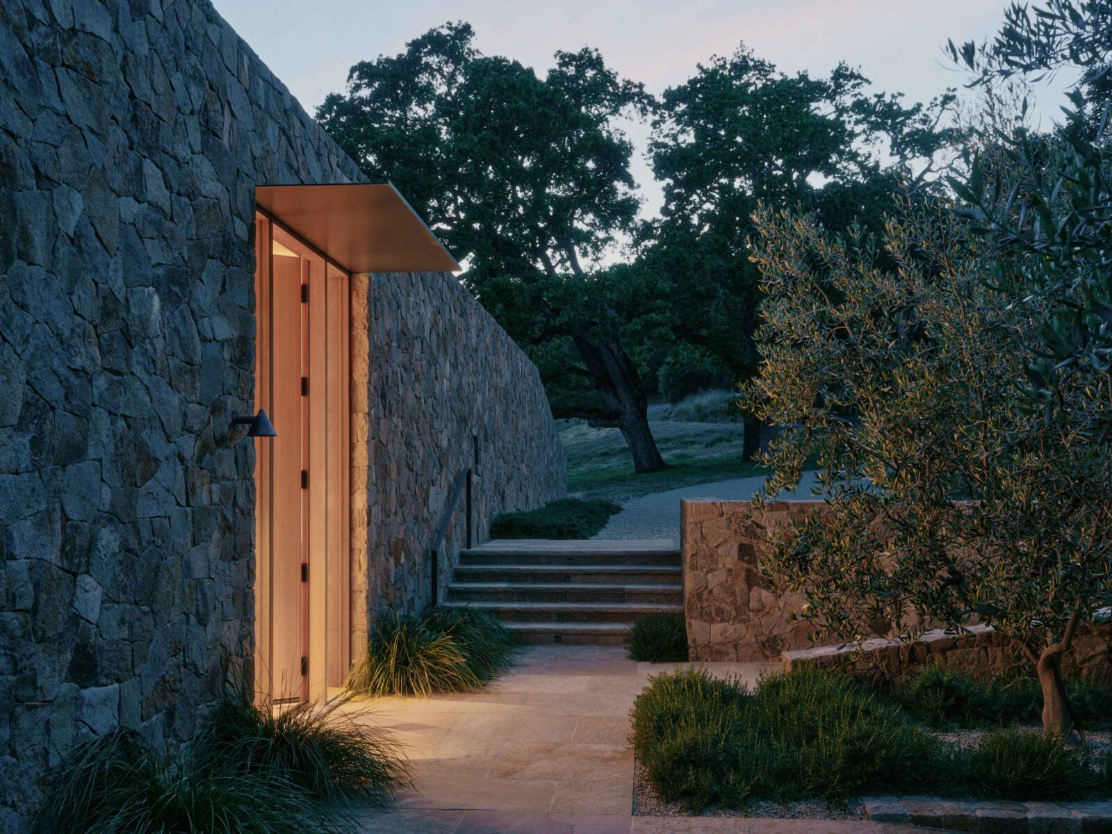 Stone Villa by Feldman Architecture