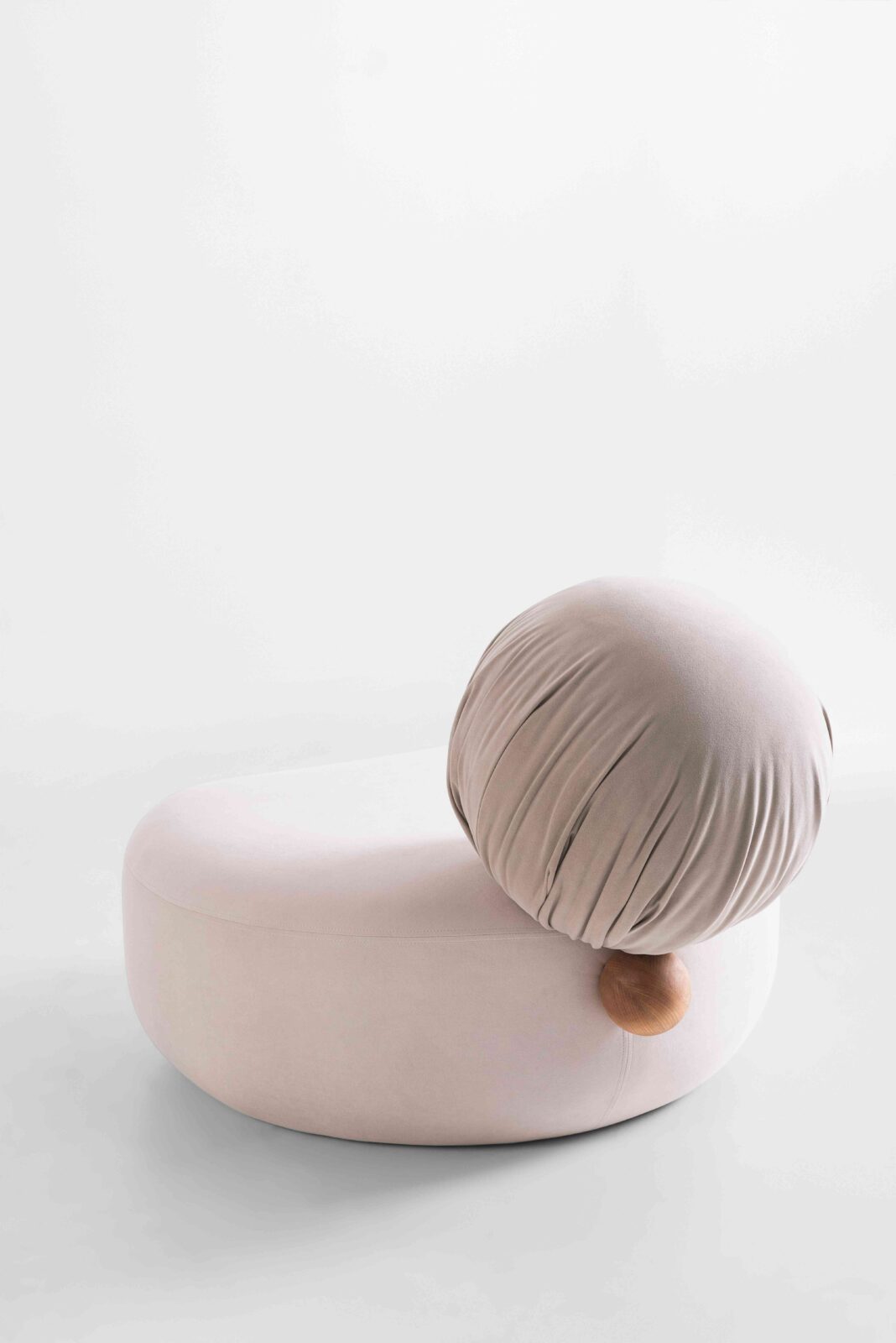 Ginga modular sofa by Anna Maya