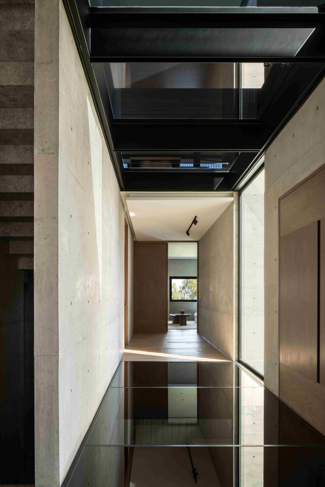 Casa Ailes by Jaime Guzmán Creative Group Photo credit: Rafael Gamo