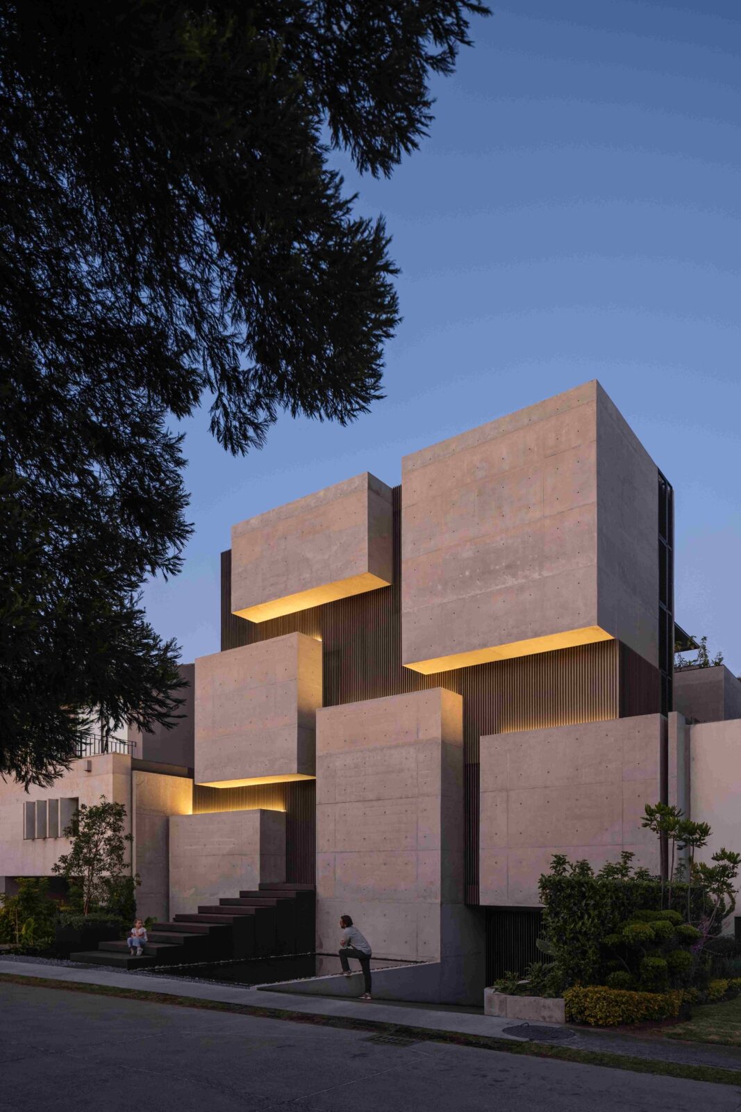 Casa Ailes by Jaime Guzmán Creative Group Photo credit: Rafael Gamo