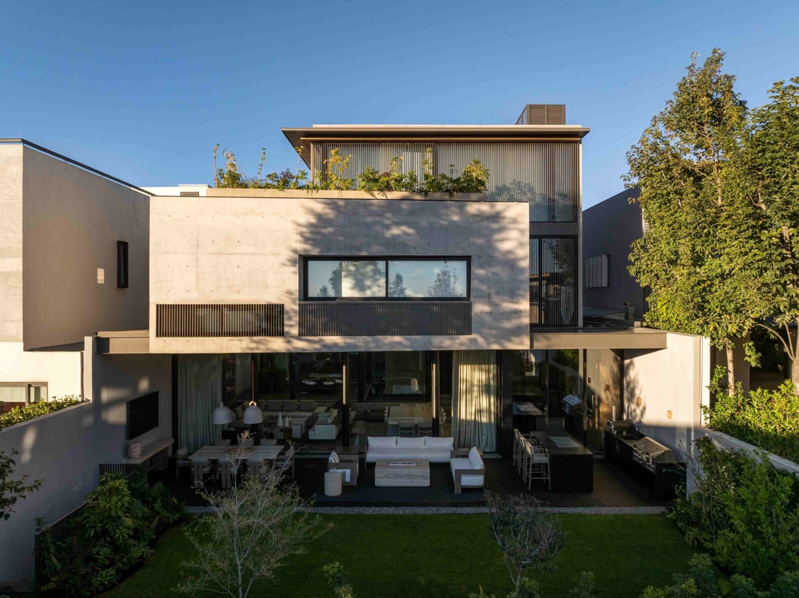 Casa Ailes by Jaime Guzmán Creative Group
Photo credit: Rafael Gamo
