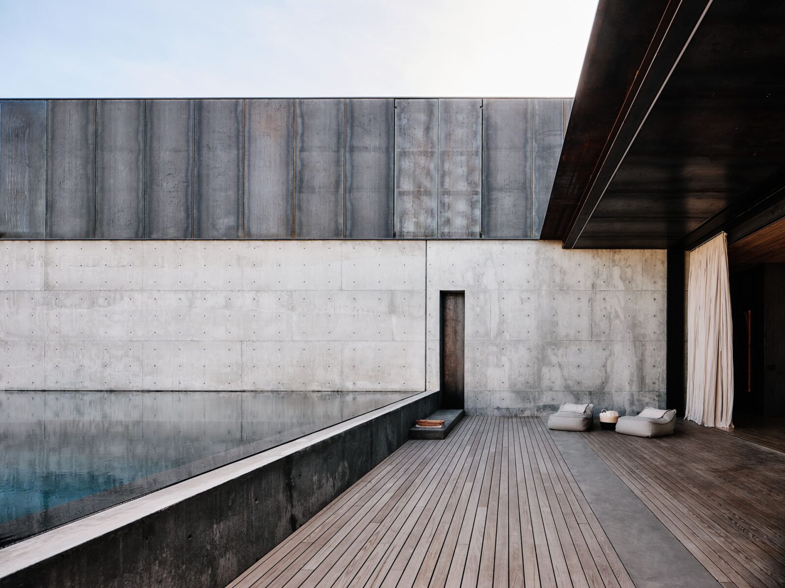 Red Rock project in Nevada by Faulkner architects