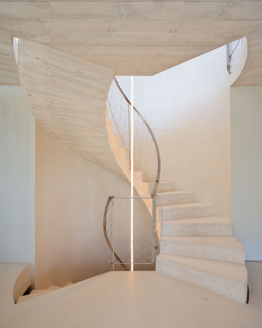 Monolith by Minimal studio