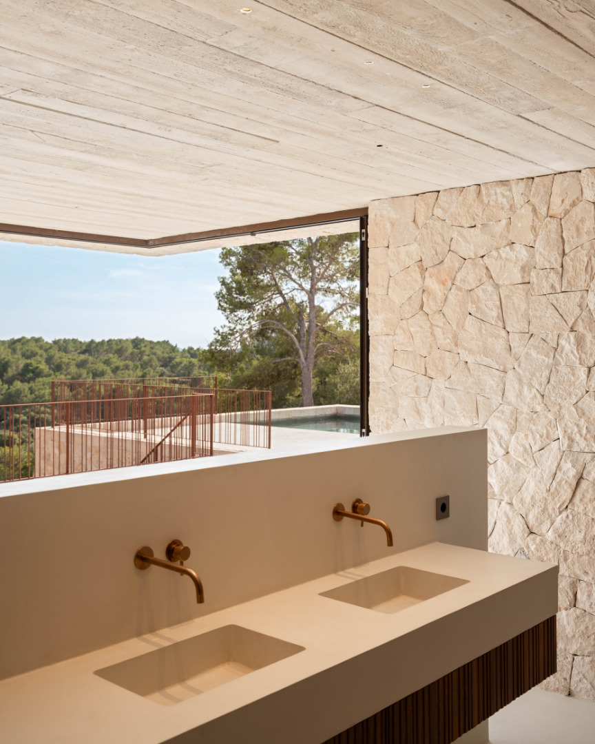 Monolith by Minimal studio