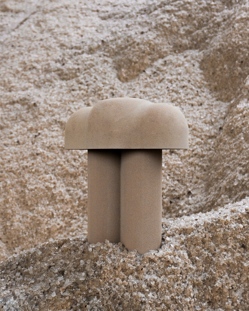 Montera in sand