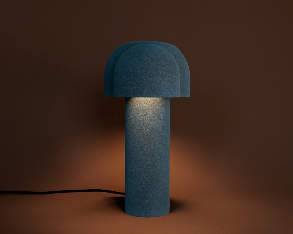 Montera Jase Blue Lights side