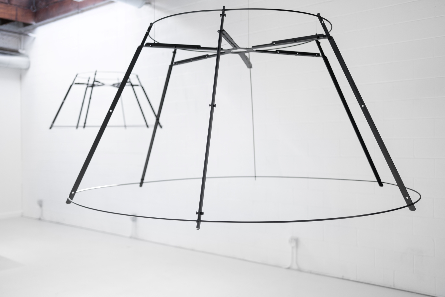 TAPER metal frame