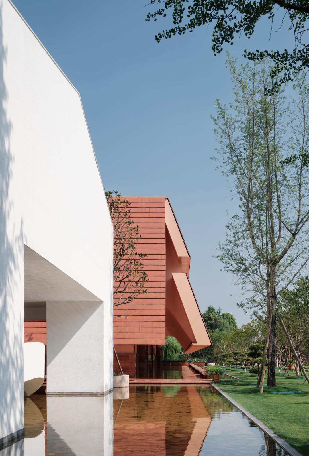 YongLi Red Tile Banquet Hotel by We&Arch