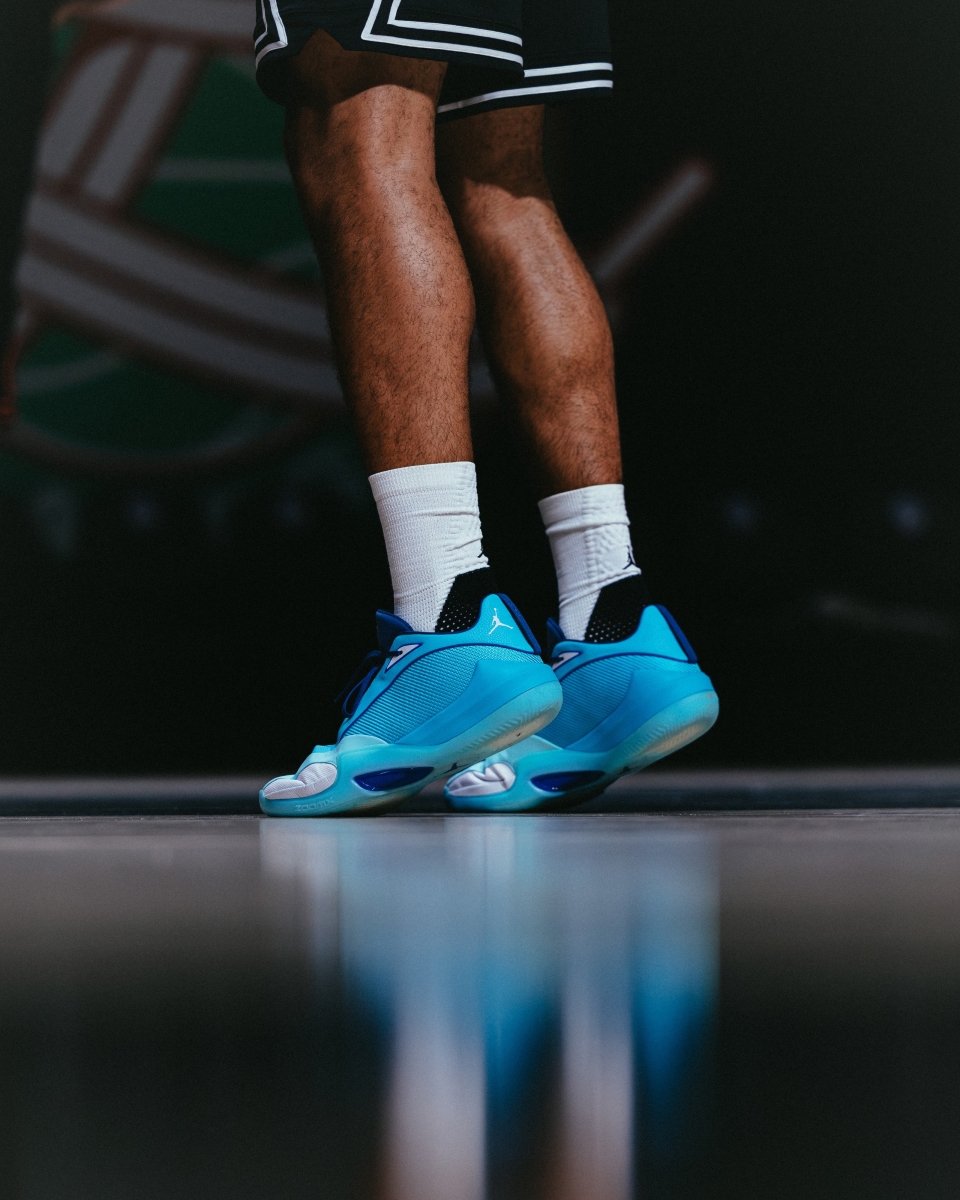 Cameron Boozer wearing Triangle