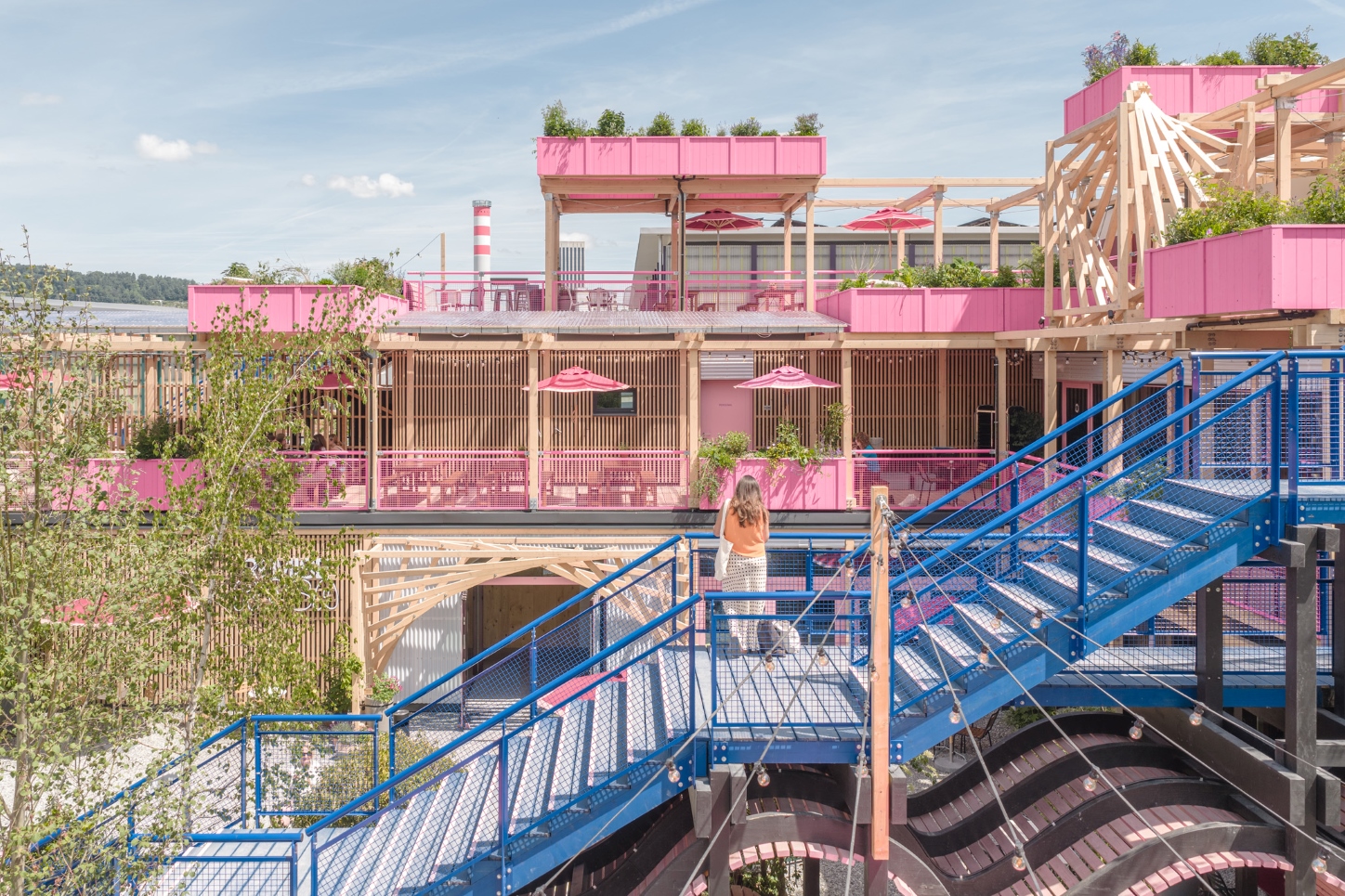 Remise Rosa stairs
