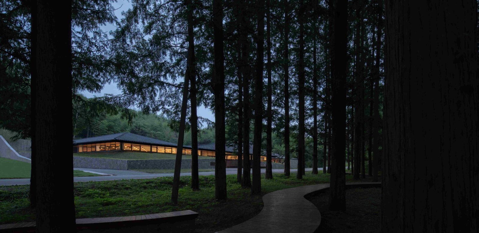 The Wuxiang Mountain National Forest Park by Mix Architecture. Photo by Xiaobin Lv.