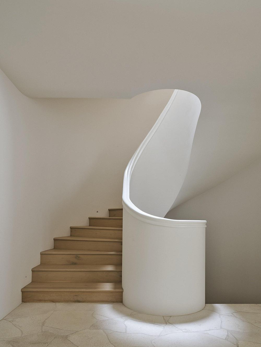 Ramsgate House in Bondi beach by Common Office