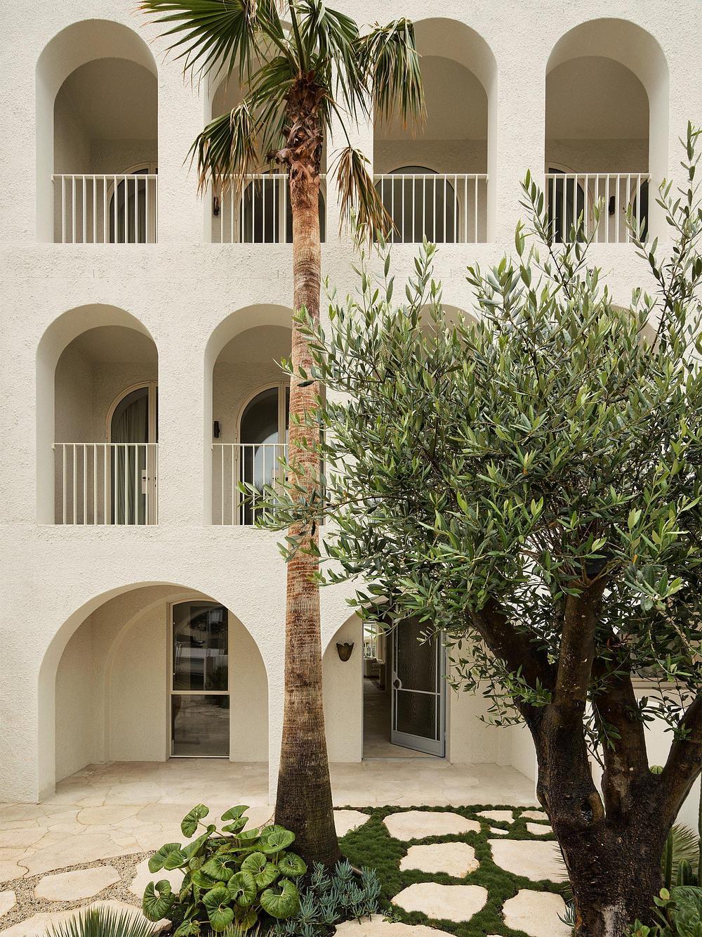 Ramsgate House in Bondi beach by Common Office