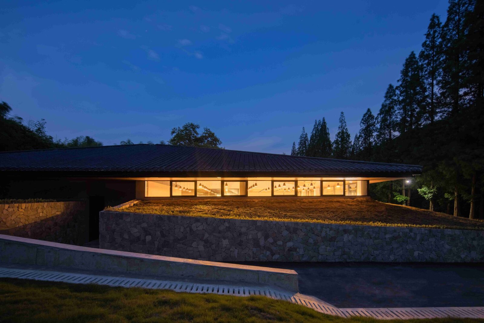 The Wuxiang Mountain National Forest Park by Mix Architecture. Photo by Xiaobin Lv.
