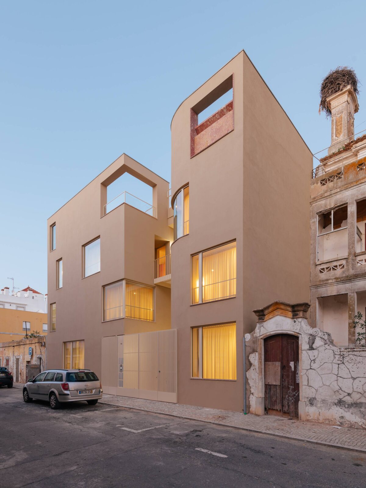 The Mustard Building by Aurora Arquitectos