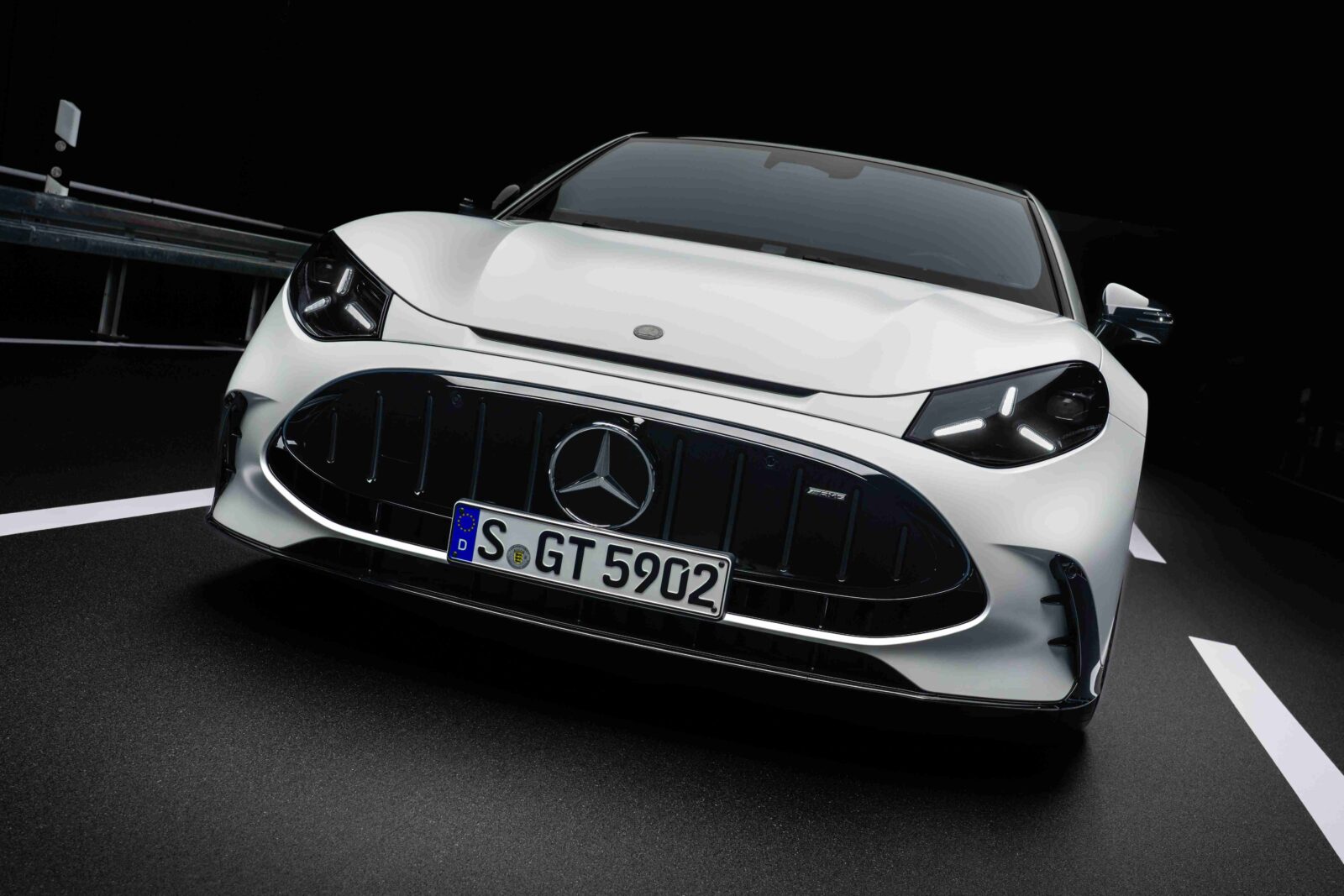 Mercedes-AMG releases the new electric GT 4-Door Coupé, available in two versions: the Mercedes-AMG GT 63 4-Door Coupé 4MATIC+ and the Mercedes-AMG GT 55 4-Door Coupé 4MATIC+