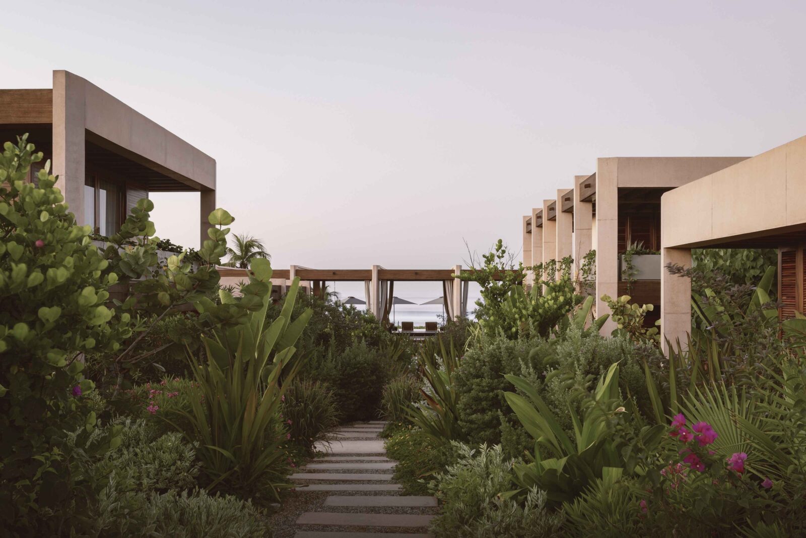 ONTO House in Mexico by CRB Arquitectos