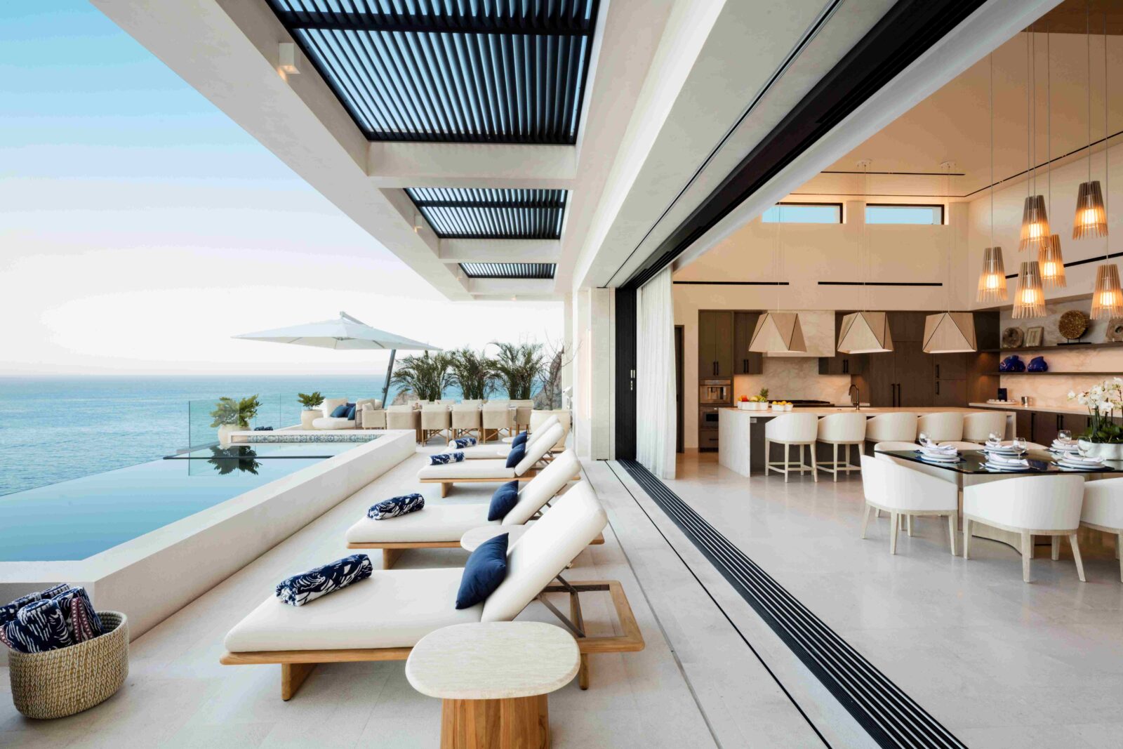 14-C Hillside family vacation house in Los Cabos, Mexico, designed by Progressive Design Firm