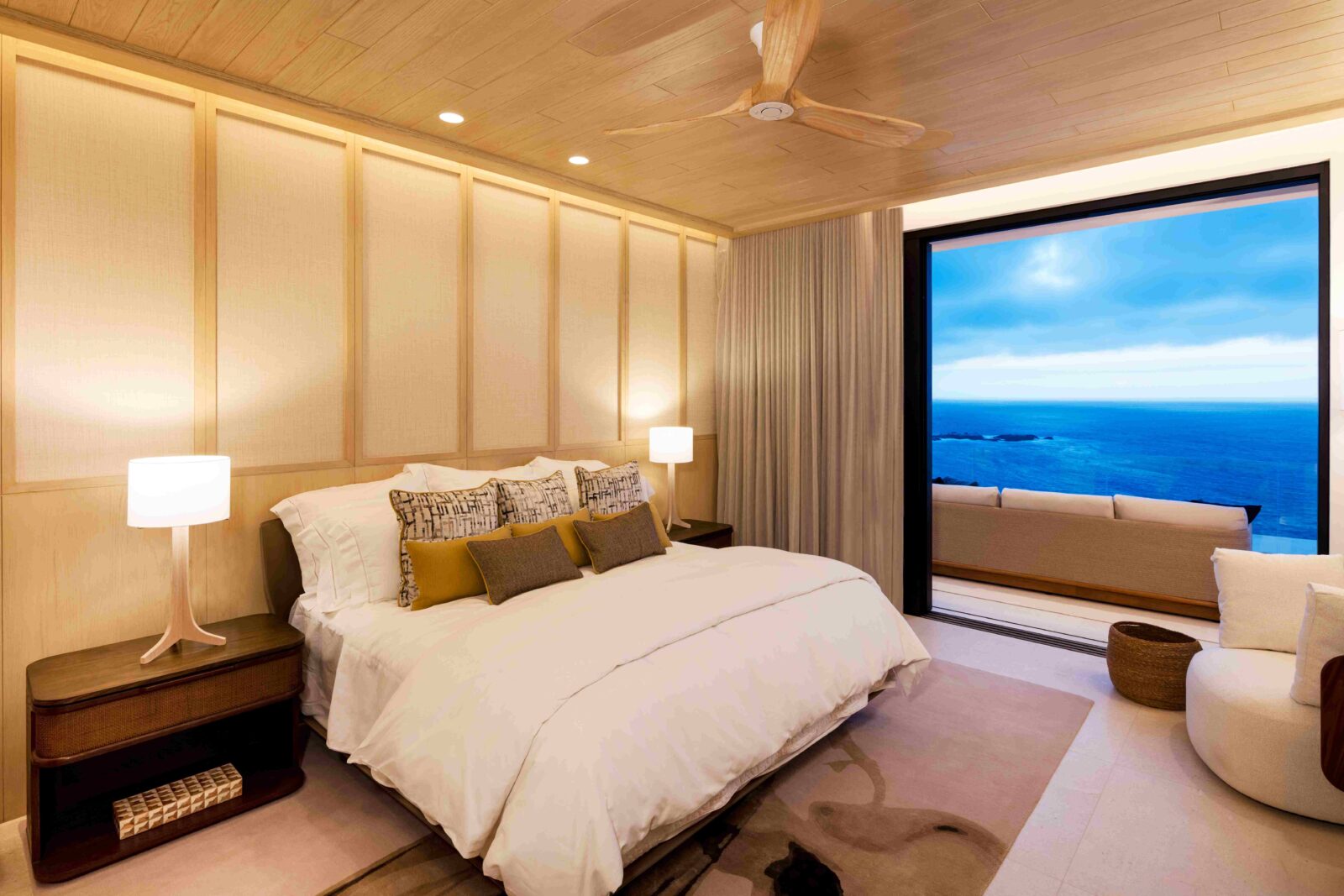 14-C Hillside family vacation house in Los Cabos, Mexico, designed by Progressive Design Firm