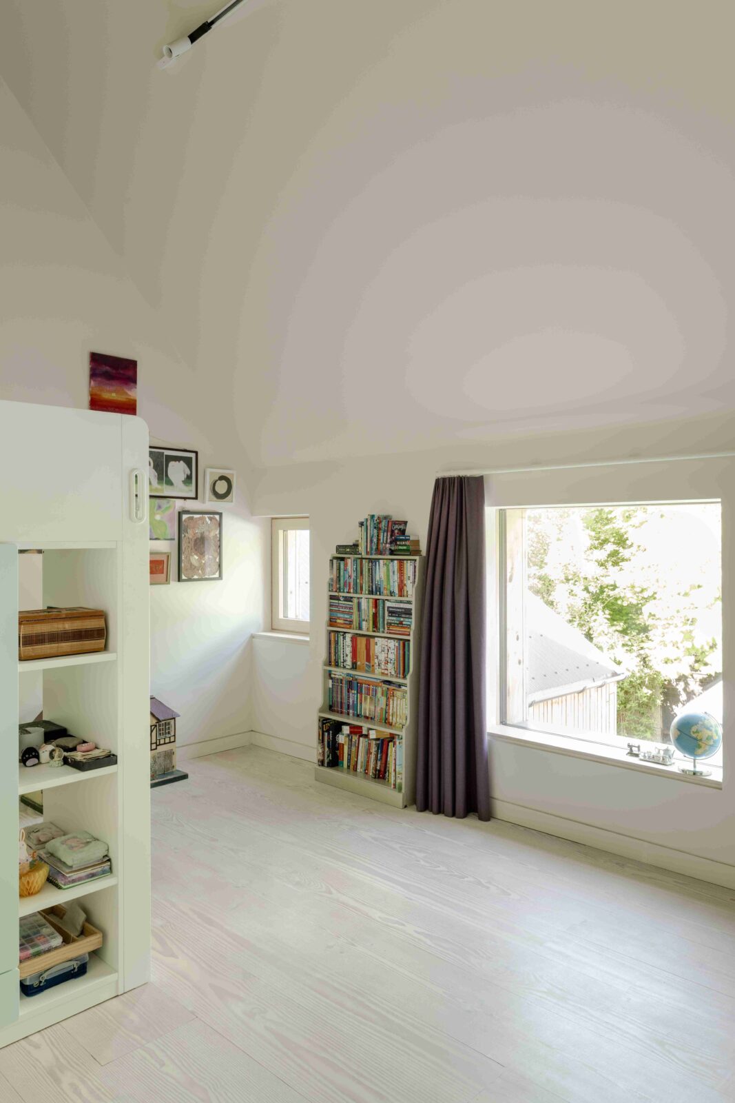 The Old Orchard retrofit bungalow by Gresford Studio. Photo credit: French + Tye