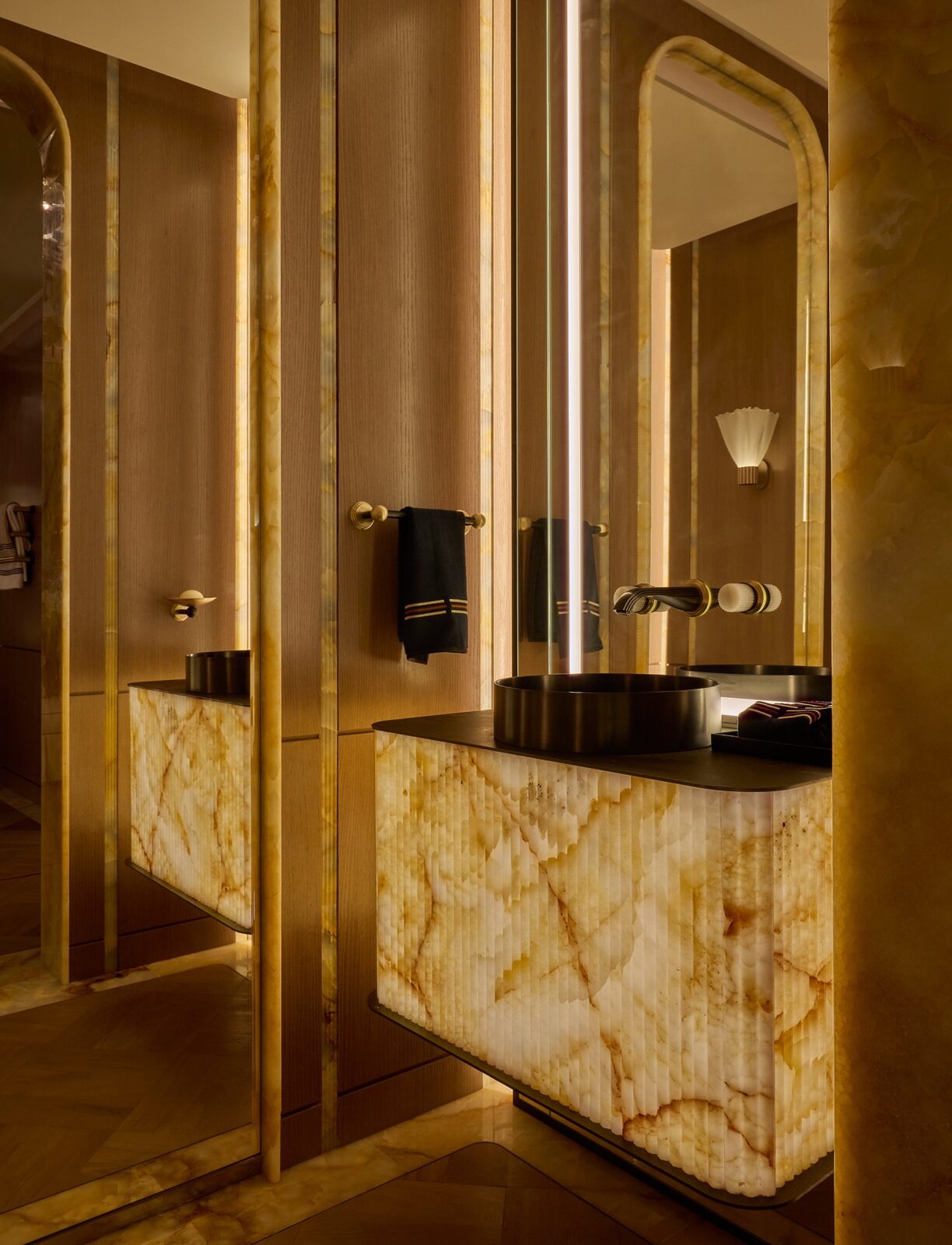 WOW!house 2026 - THG Paris Powder Room by Studio Mark Andrew