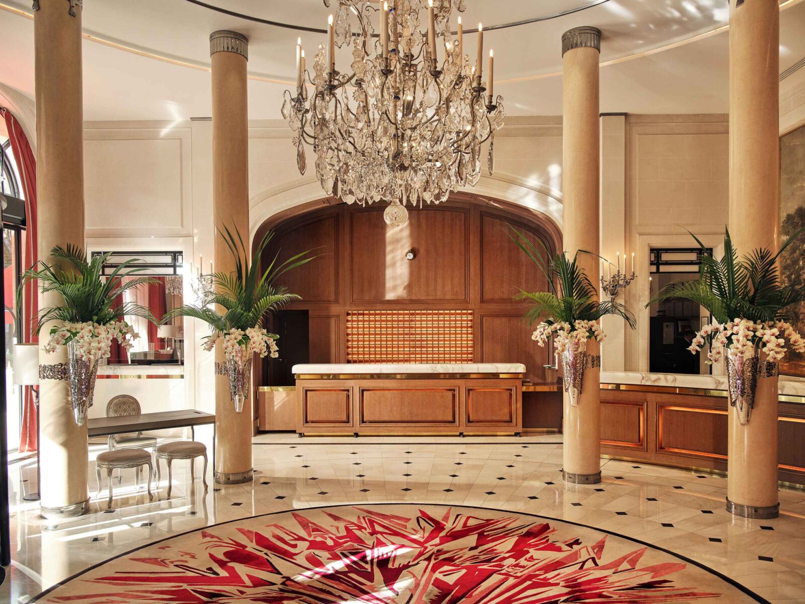 Hôtel Plaza Athénée in Paris
