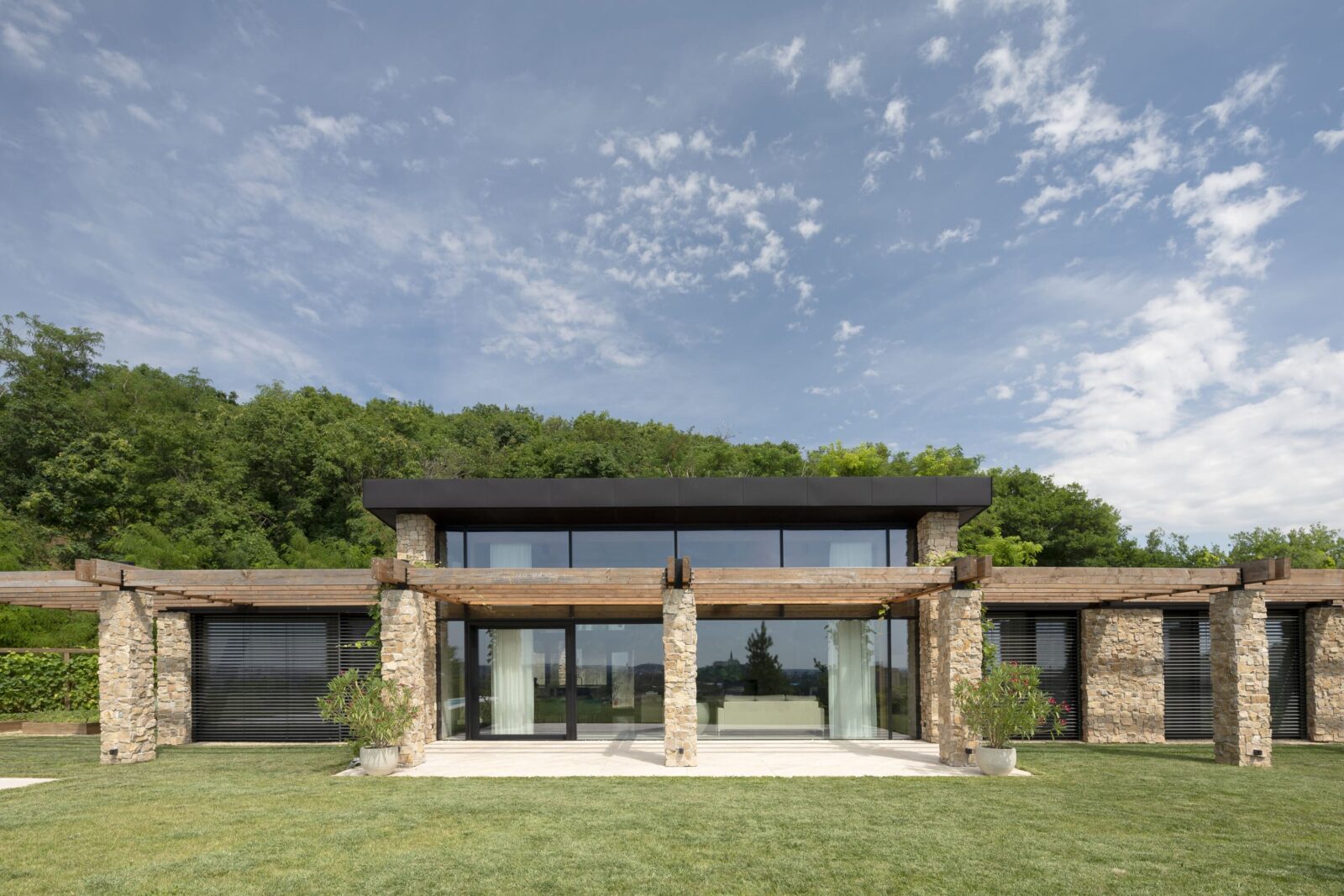 Villa VICUS designed by Sebastian Nagy Architects
