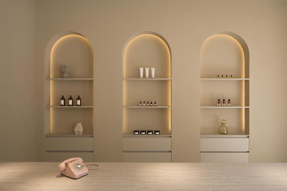 Peaches nail salon Vienna by destilat Design Studio